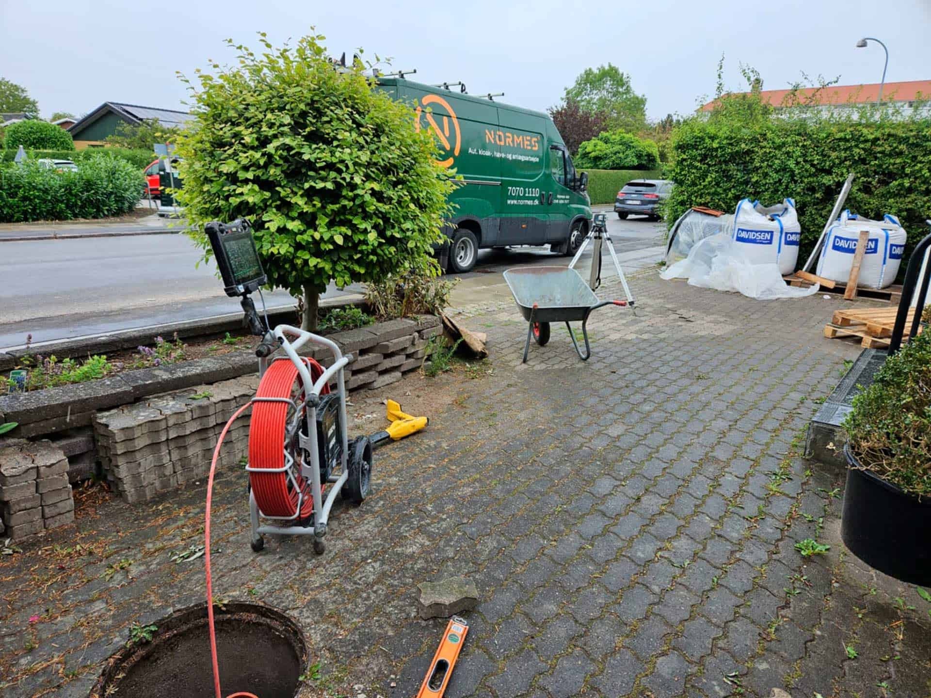 Kloakseparering: En komplet guide til proces, priser og dine forpligtelser